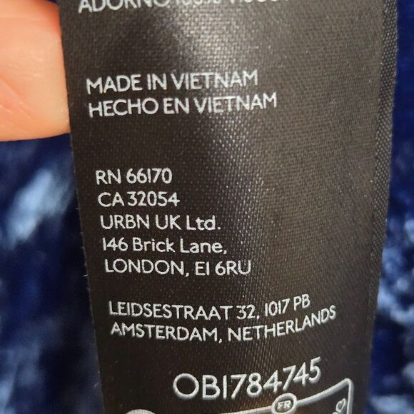 Anthropologie Pilcro Hadley Relaxed Velvet Button Down Shirt Blouse Sz M Blue - Picture 9 of 10